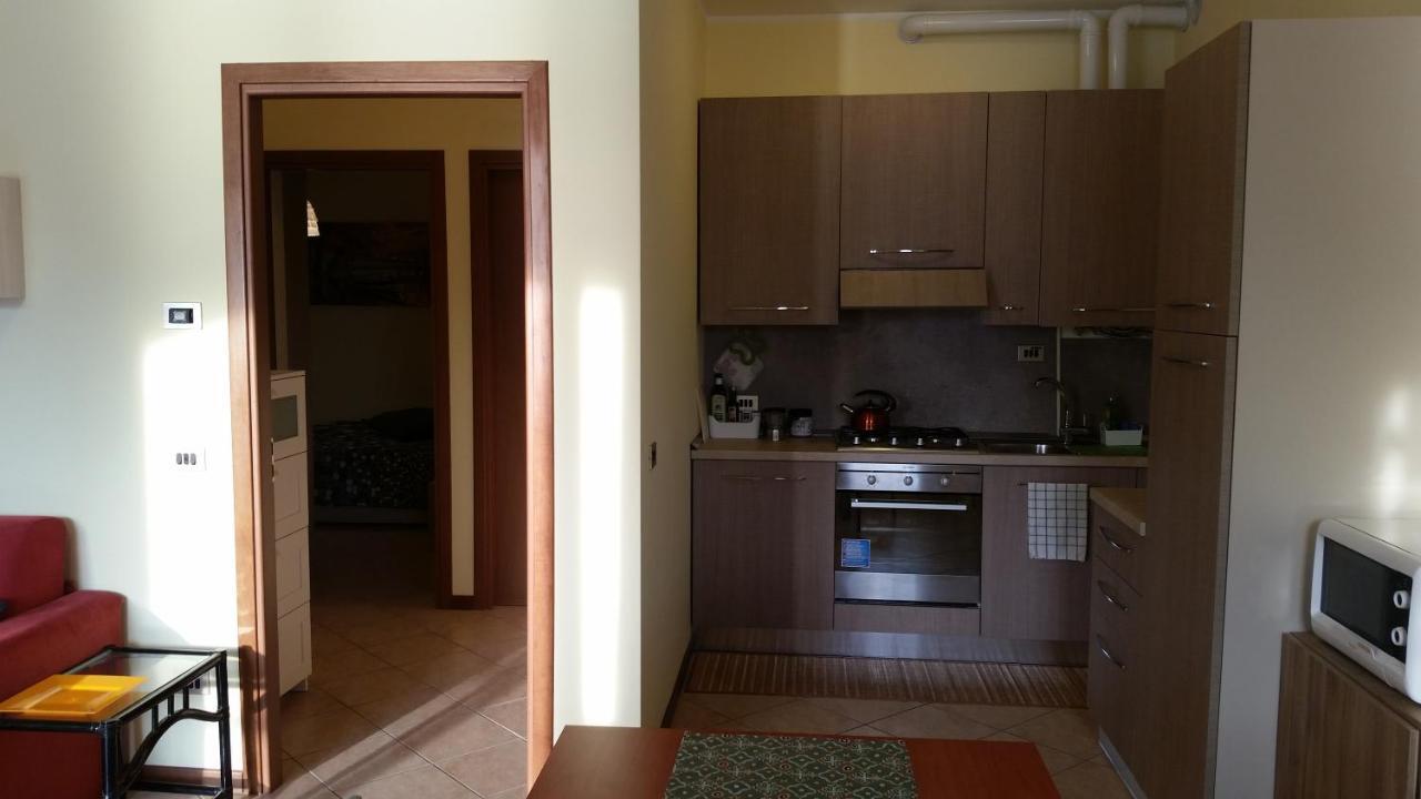New Apartment Lake View 11 ヴァレンナ エクステリア 写真